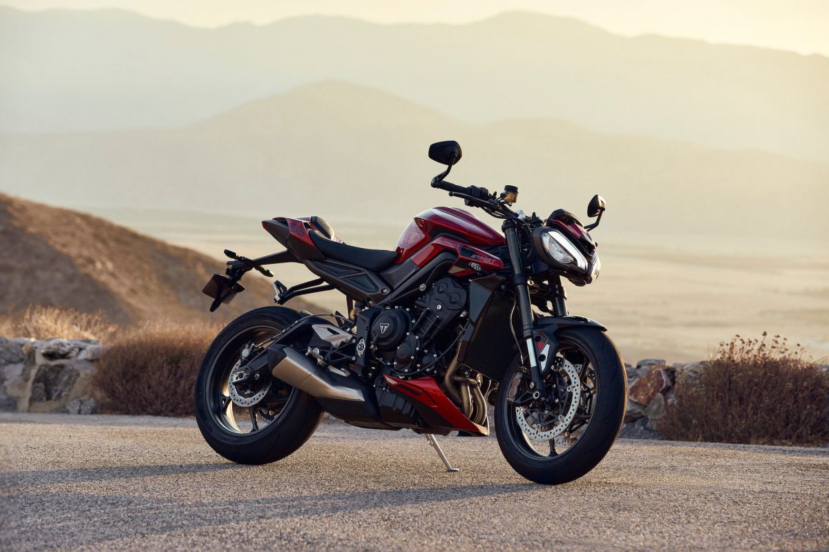 Motorcycle in front of a lake
