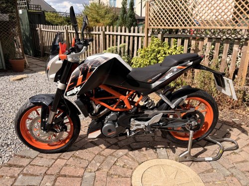 KTM 390 Duke