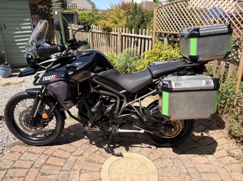 Triumph Tiger 800XCX